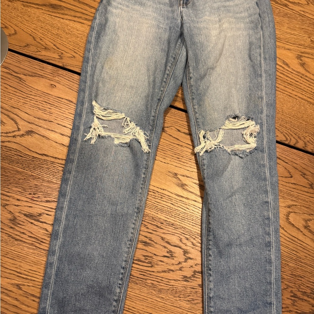 American Eagle Size 2 Distressed Stretch Jeans Regular